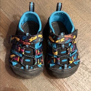 Toddler Boys Keen‎ Sandals (Size 4)